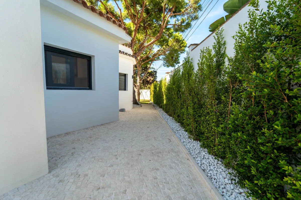 439af6ec-cb36-4c64-928c-ff7c0294903b