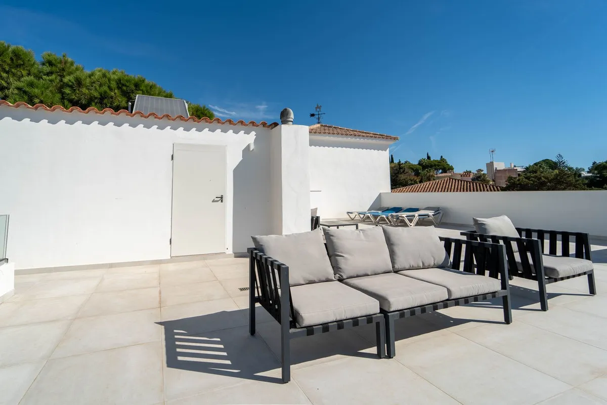 b5760a3b-36ff-4be2-8462-042a87a8164a