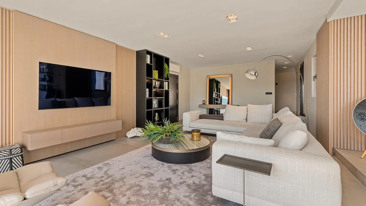 0e4f9ca2-33e4-43a9-811e-99ec41e873e2