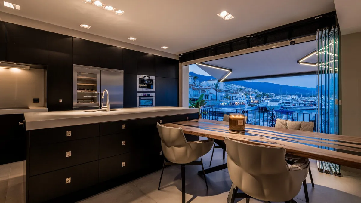 2e159a9b-9bdd-4323-aeef-8c9ae0aea490