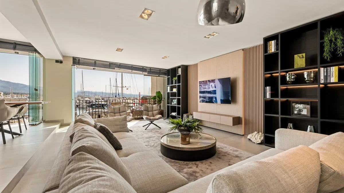 809301f5-cadd-40f3-8a5b-5e57d7c7db1f