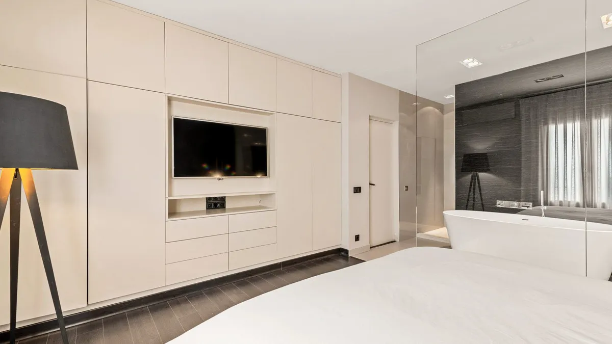 8a7bb4c9-859d-4dac-9ffb-ef7379328802