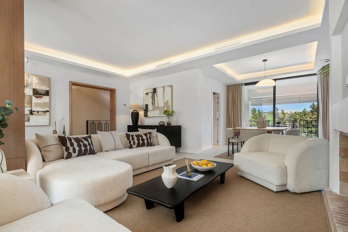 99ce5401-5d5c-4b6e-8759-8c6ec7c2c3ea