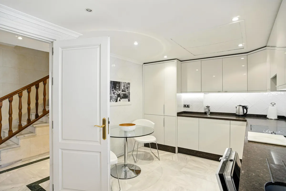 6082ee22-29e2-41ce-b7a0-be80f3a7e178