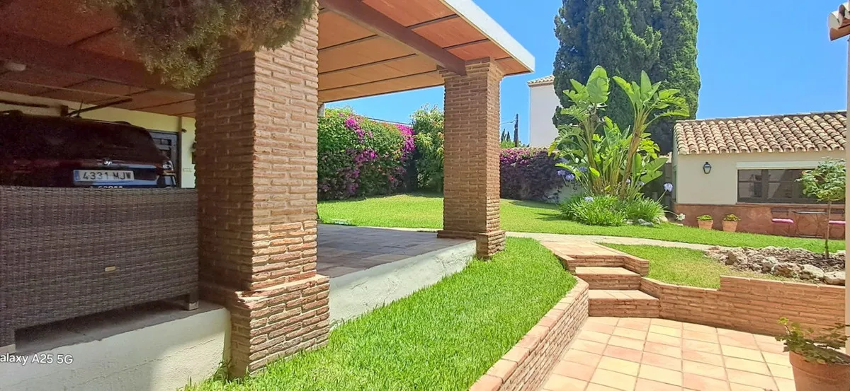 698fab1a-4d44-49ba-a8c8-5842f3c981c9