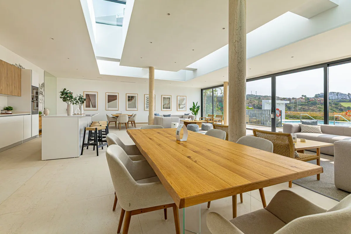 5bfdabc3-3130-4082-b49f-047a5c98c097