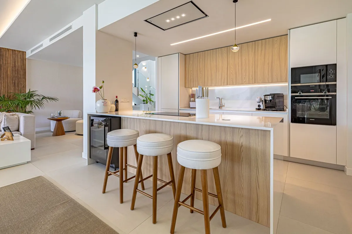 661e04f0-7841-4833-8ef3-21b9b64ce5b3