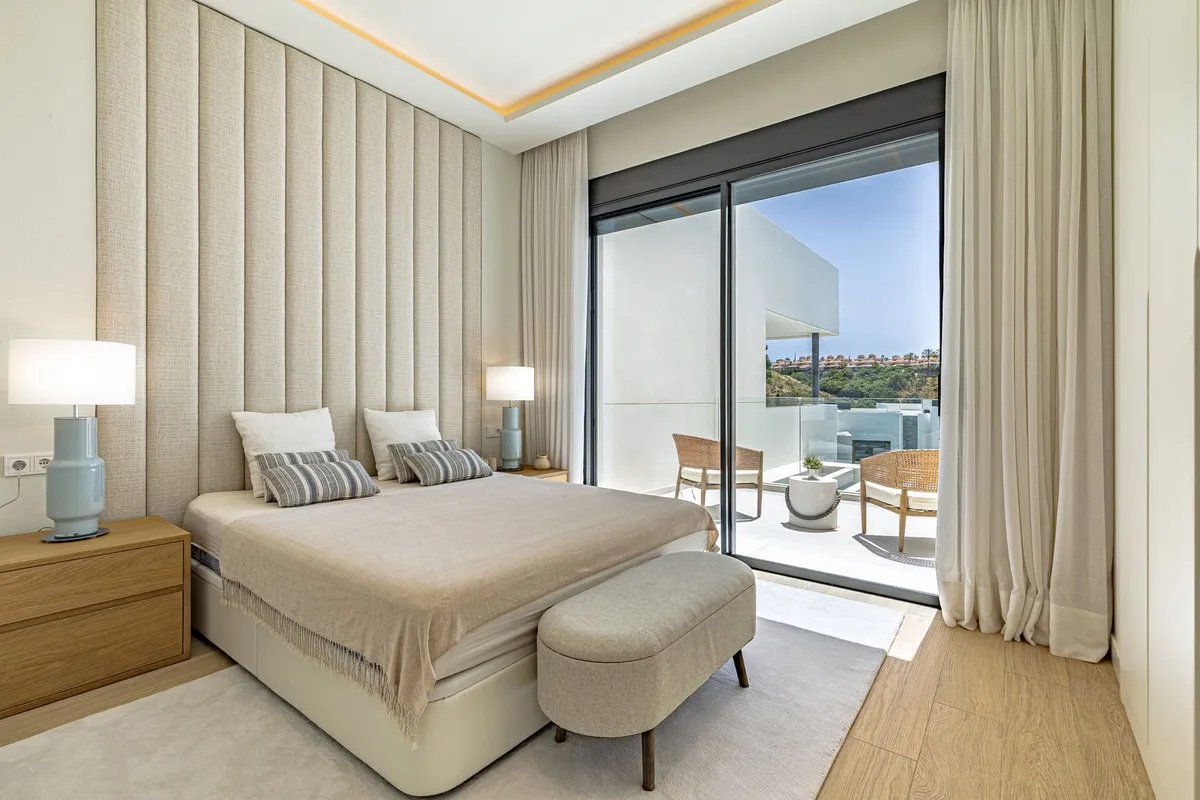 a8b602a0-ae19-43a5-bdbe-f42d64301344