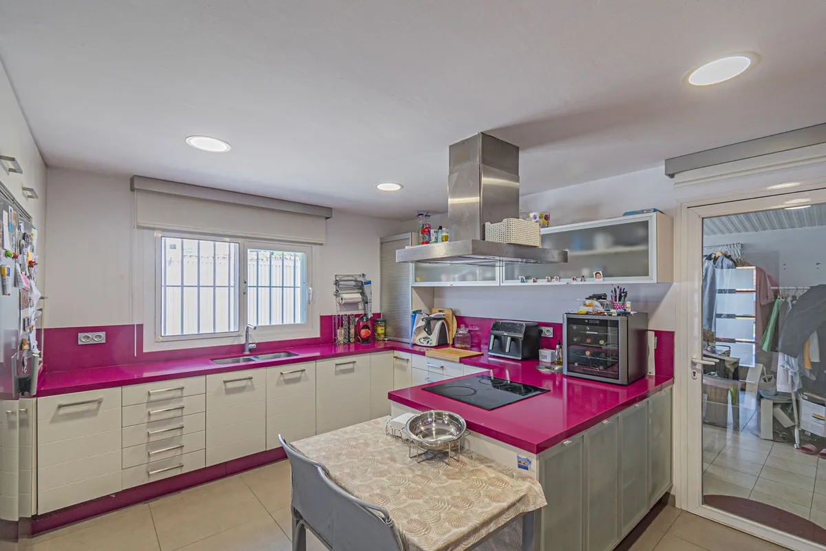 87c9a166-5746-41f3-a80b-ce49bd30a09c