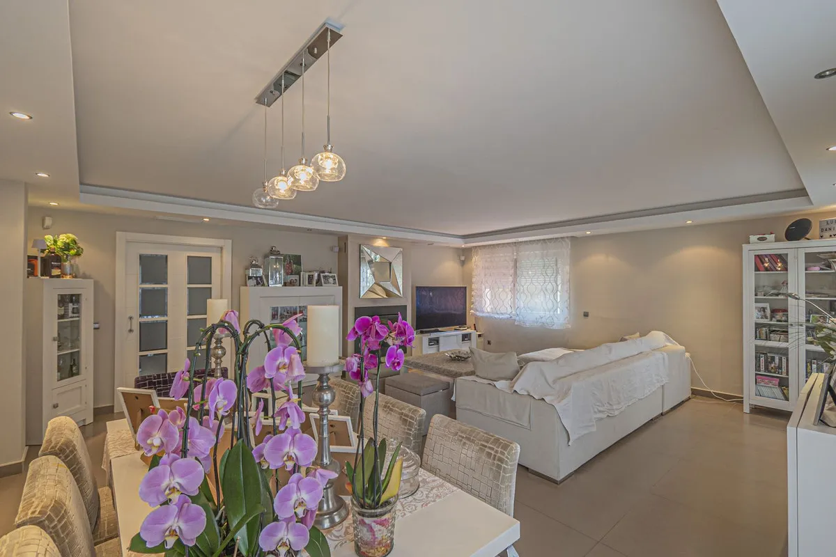 a5fc9955-7935-411a-820c-b537fd55a2bd