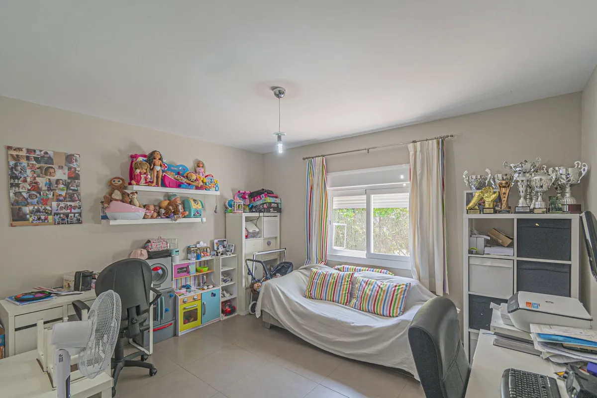 d7f99c1e-1d26-41c5-8cda-1d50a83ea604