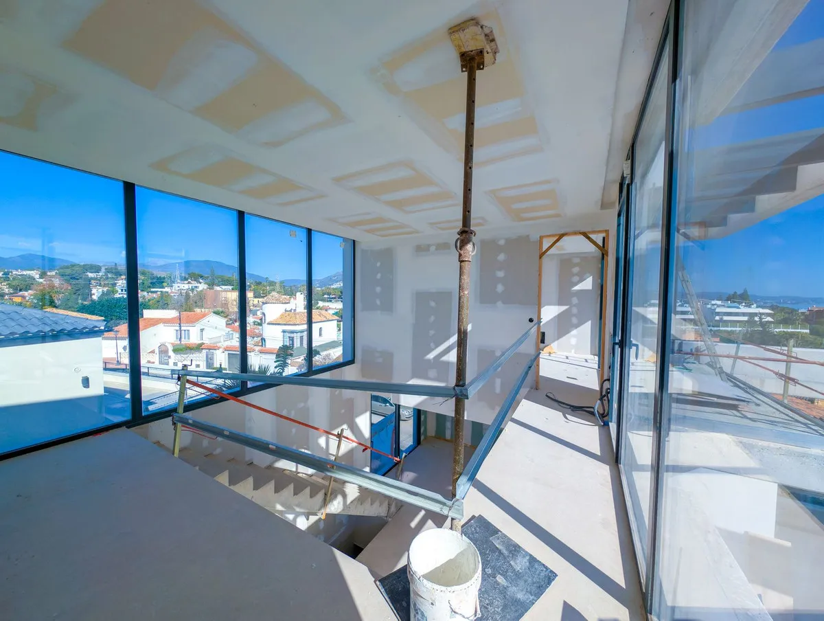 96d493ae-48f1-424d-9c38-3324a6eeb59a