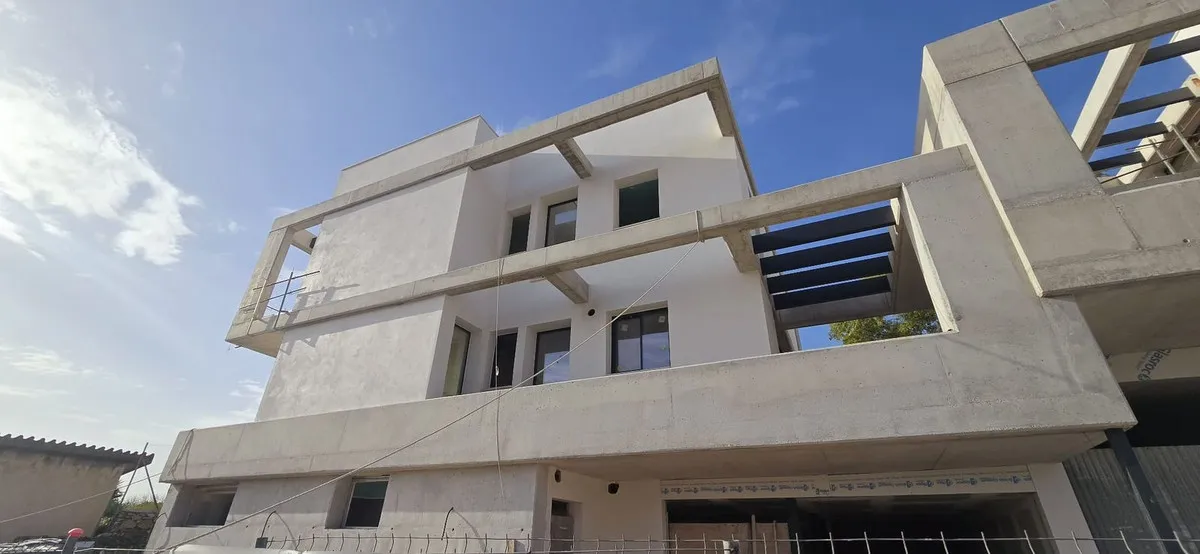 f5926cf9-1d96-4e64-b955-3c88ffde113e