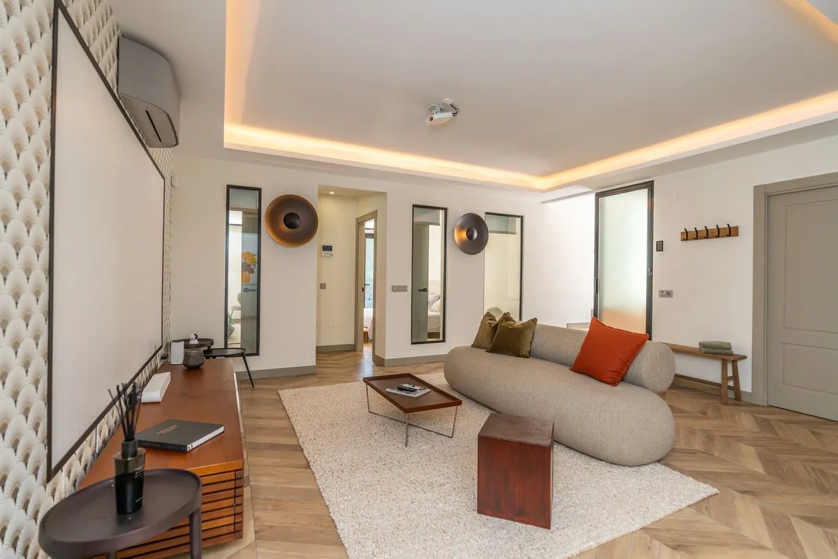 e05790bd-9d71-4059-ac25-4d3bbe1dd447