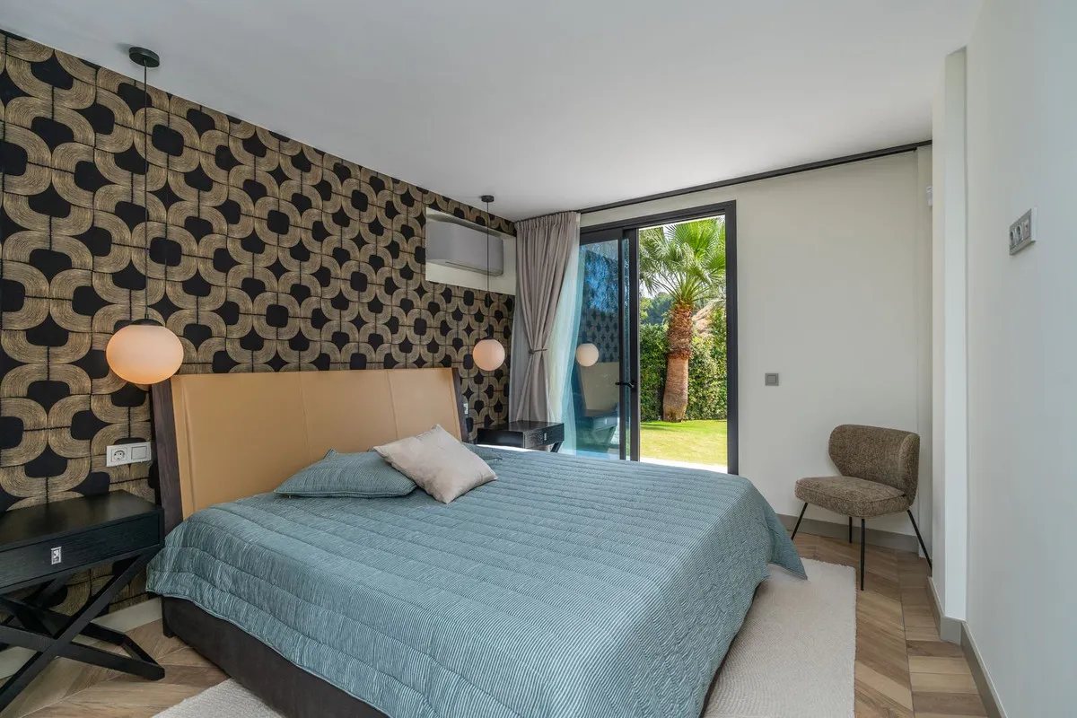 fd8bf7ec-56ff-450a-81b1-4664481aec51