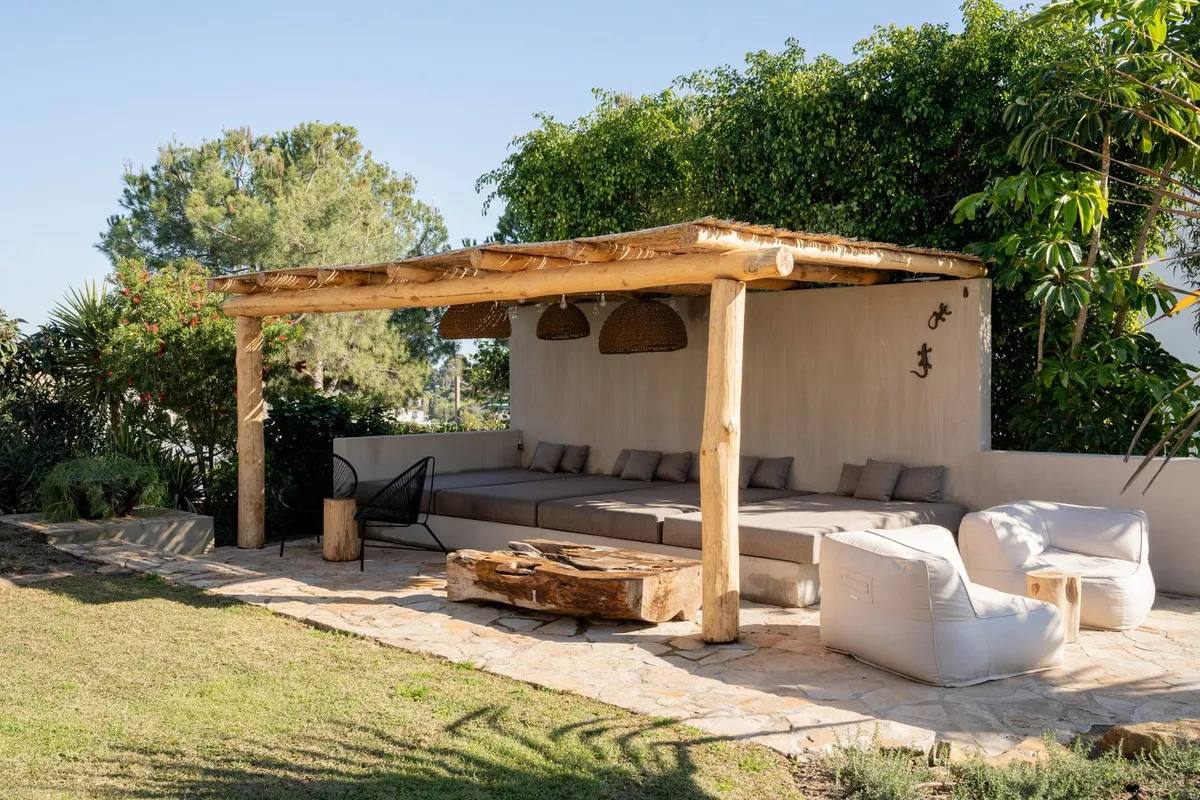 0f85d32d-4233-4b64-b199-b20d4f24d690