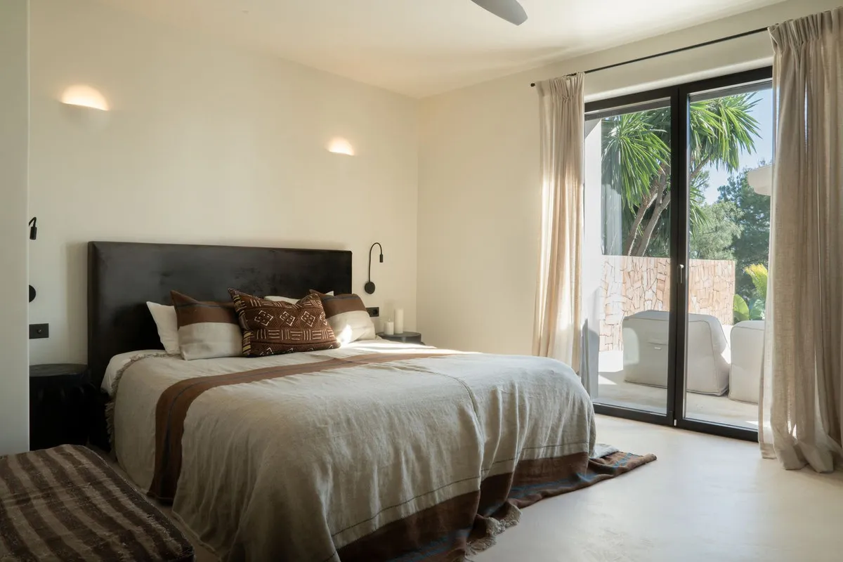 342e8bf3-a008-45d2-bb10-70d8b74173ad