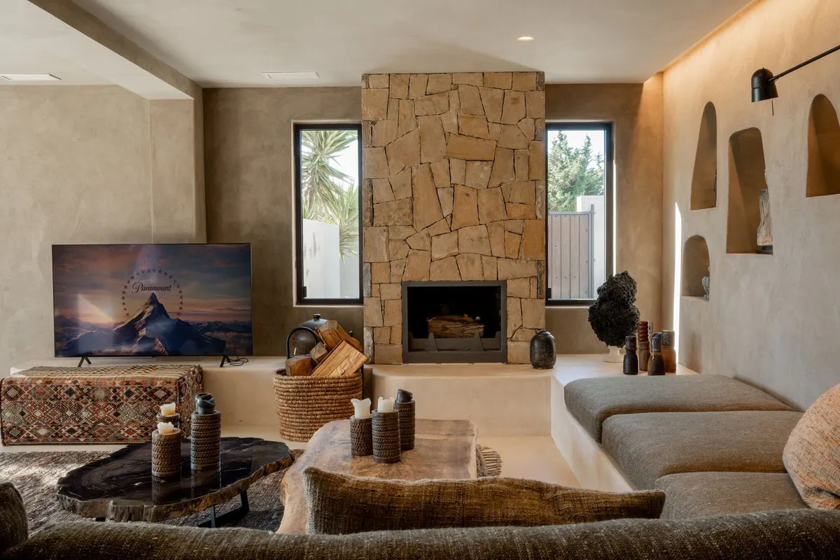 a19fa402-78bc-486a-b75c-6b52bd4c0463