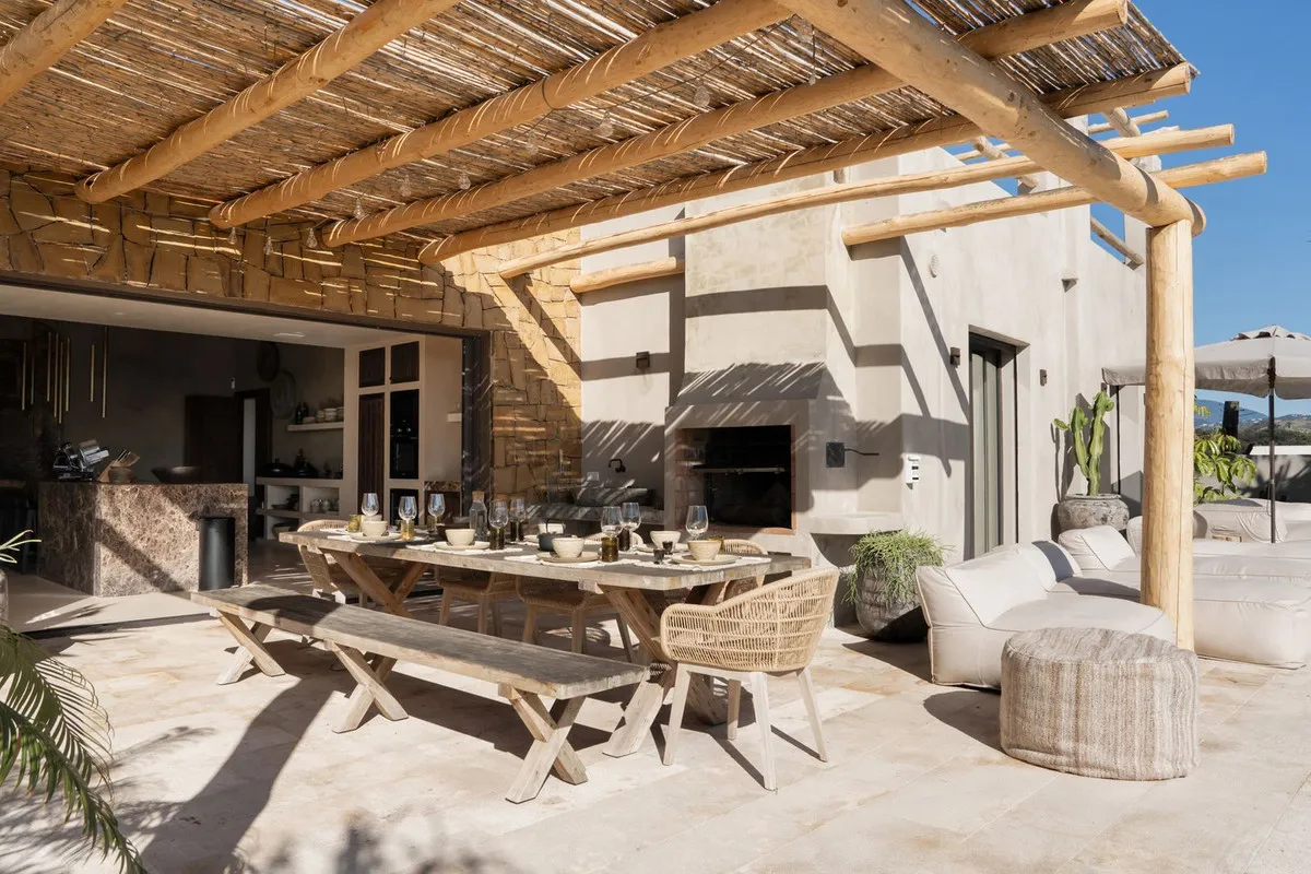 c9d4b986-e408-4192-a43f-3164f54ef754