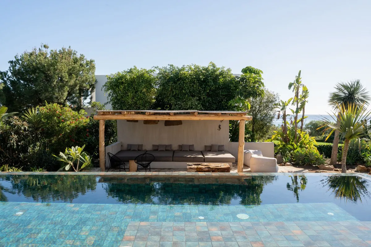 e67037cf-c176-49d0-9f6c-d69b7b459fe9