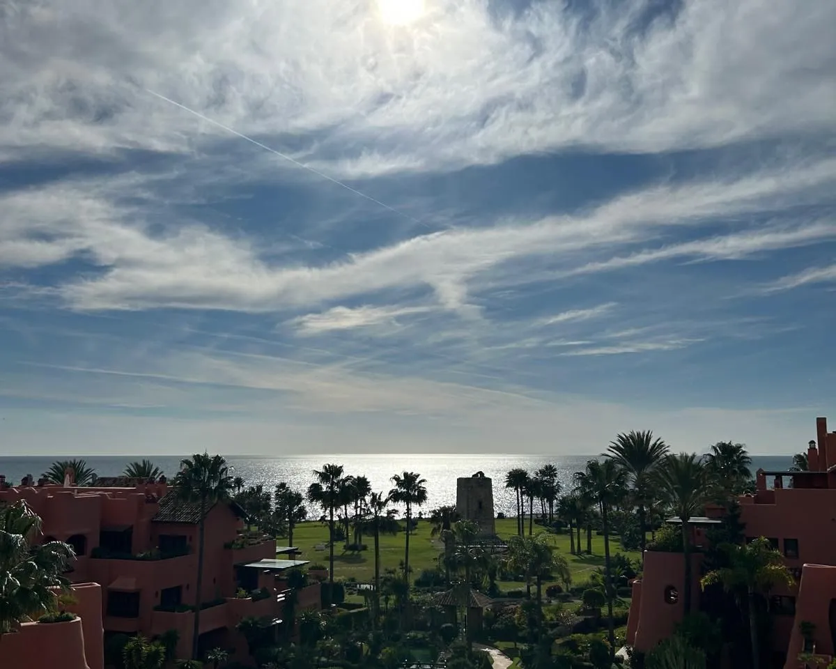 9ba7c0fd-7c4a-416b-96eb-217e1a4b5910