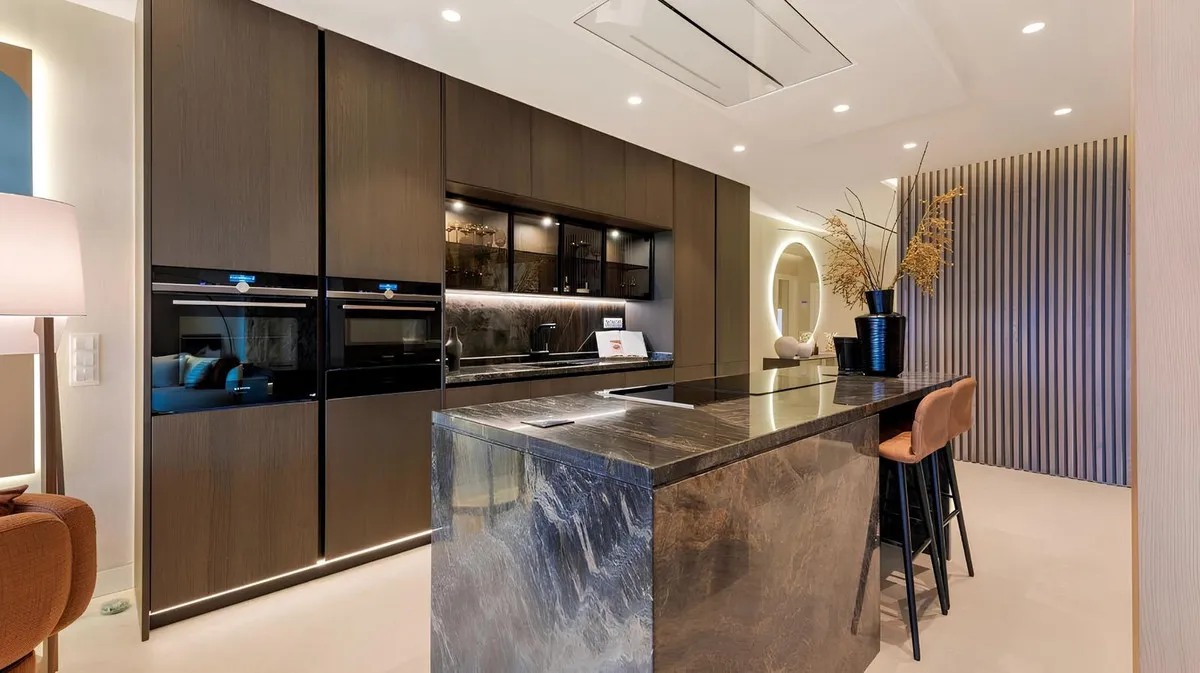 a25acea6-aca4-4b16-b667-a8c7a300b36e