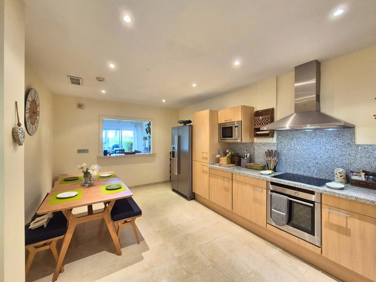 3e6825cd-a82d-411a-86b3-253594f53b4e