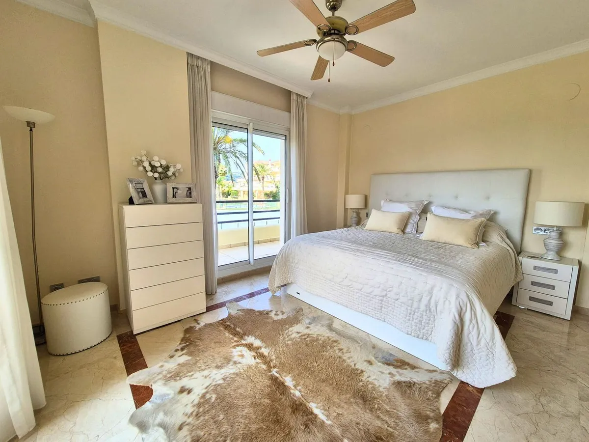 a4078ec8-5120-4986-993f-96fc74fd56bc