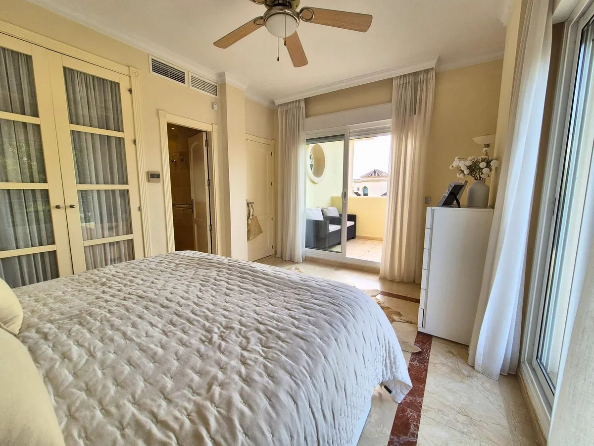 c10c830e-0029-4b43-ae66-d94c5789b975