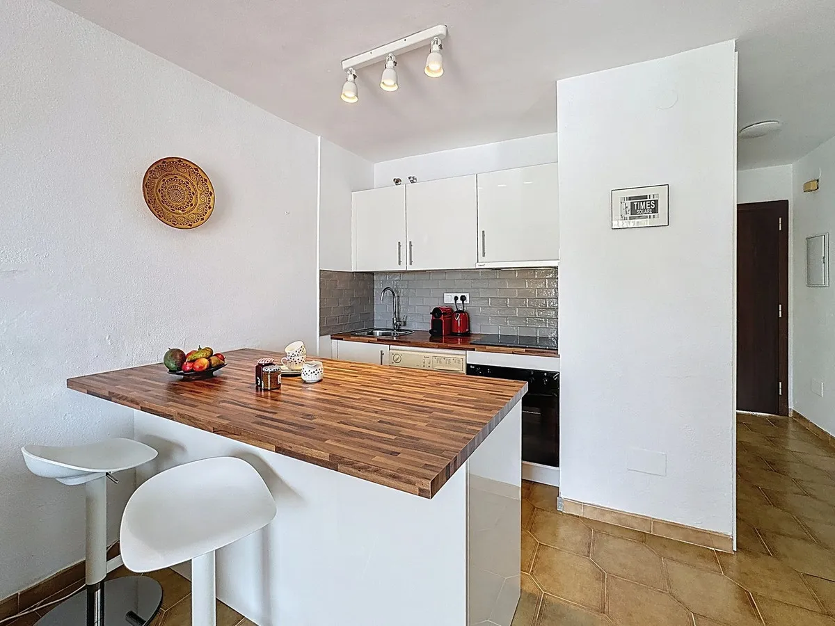 2c479893-0e37-4eb9-804a-662d2a41ef3d