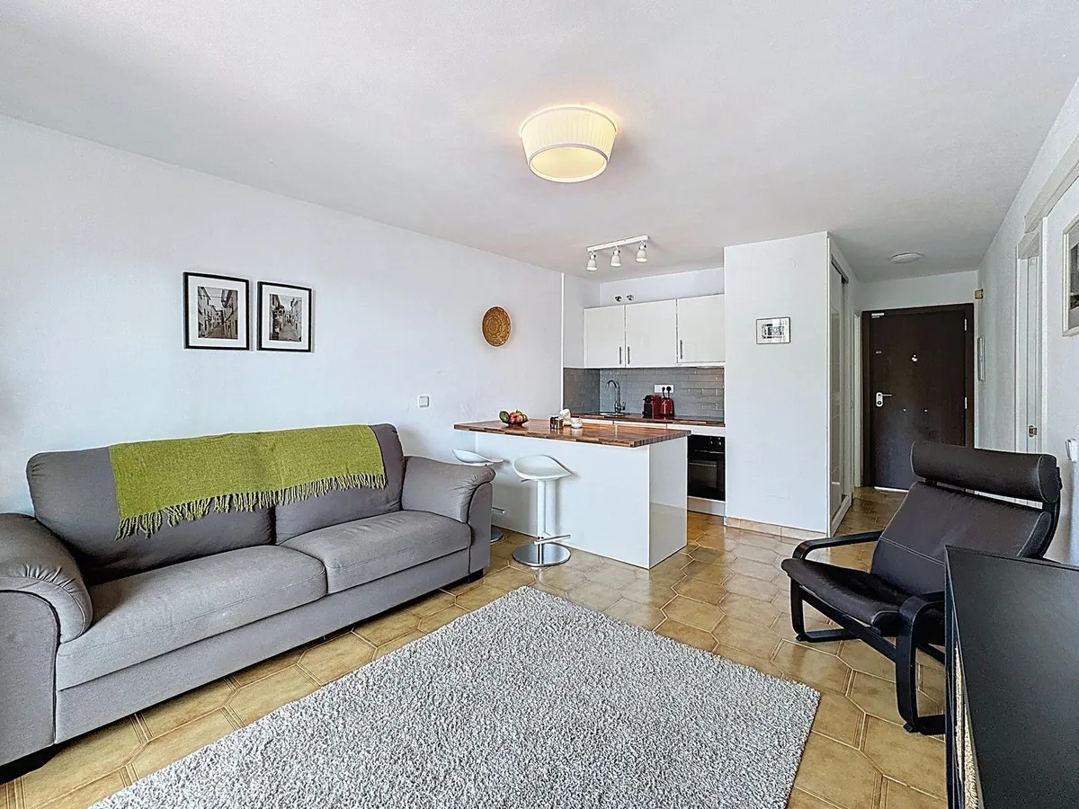 9f242a18-2891-44b8-bb42-27d8d98136a3