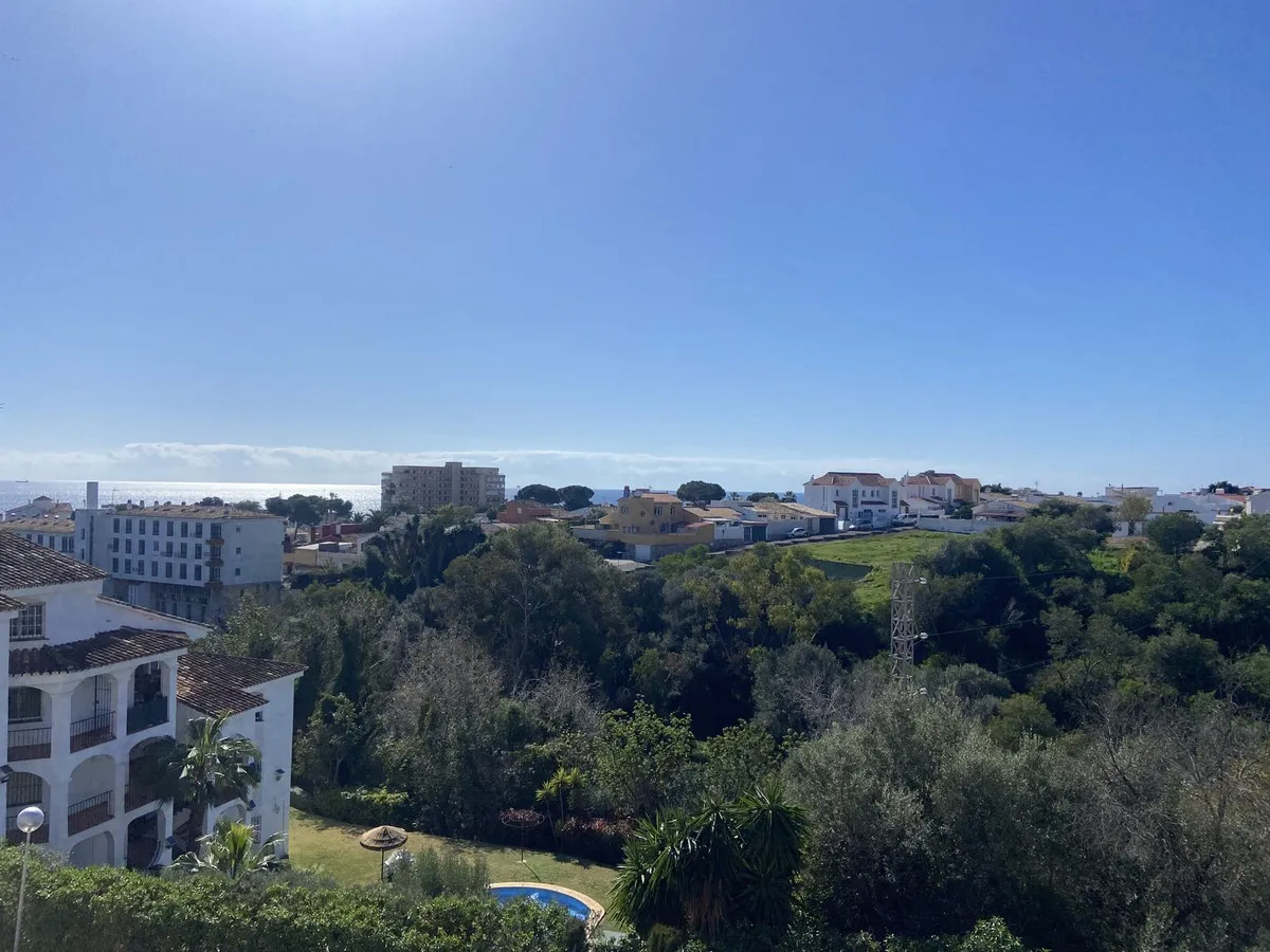 0372049e-fb88-4cdb-ada0-7f20dcf932e3