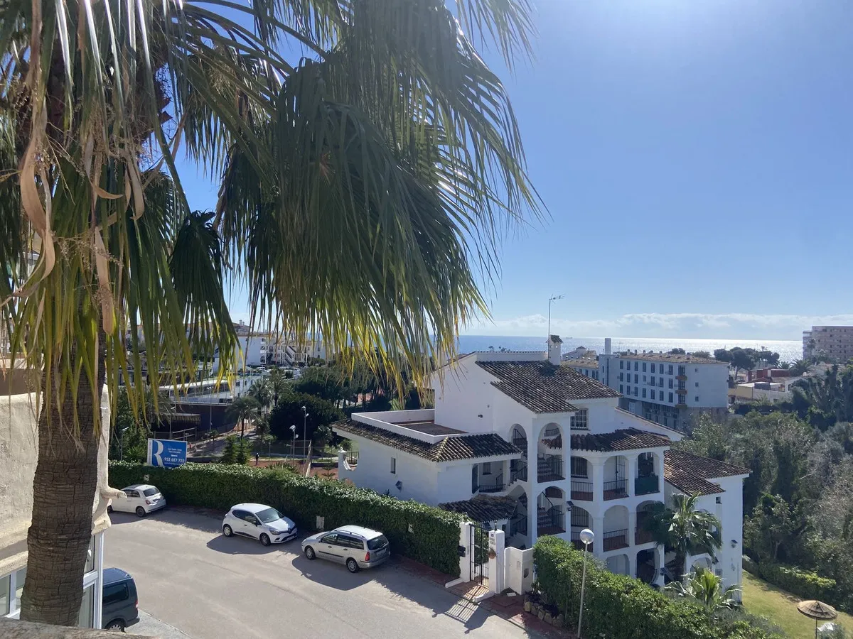 ff26afcc-c64c-482f-bc34-1abd6646d774