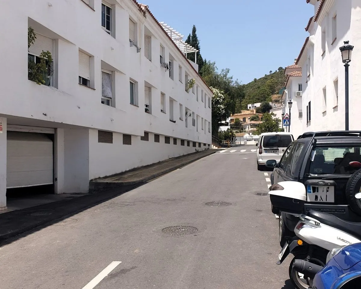 33b76c50-d09d-48b9-97d2-f3456feb5d1c