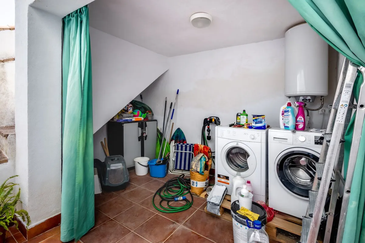 9ab133ab-e53e-4b38-8316-86ea7b308cad