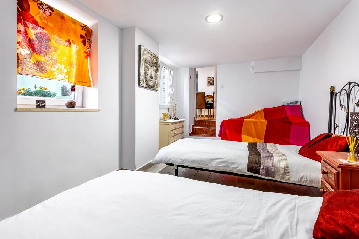 fe3d53ca-8606-423e-ab64-797a44c6617e