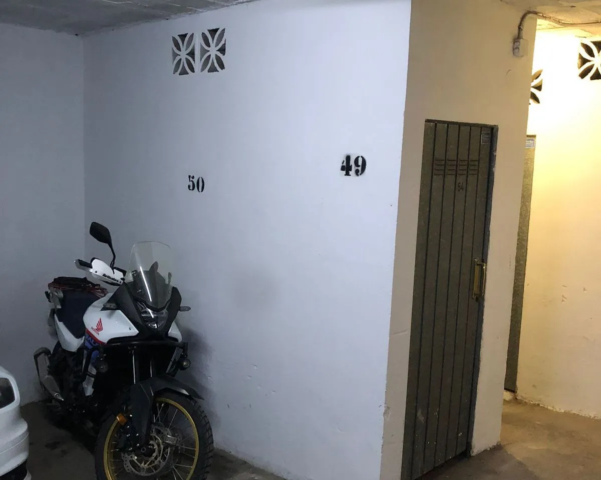 dc744b64-75ad-4c79-bdcc-8b76314ede6e