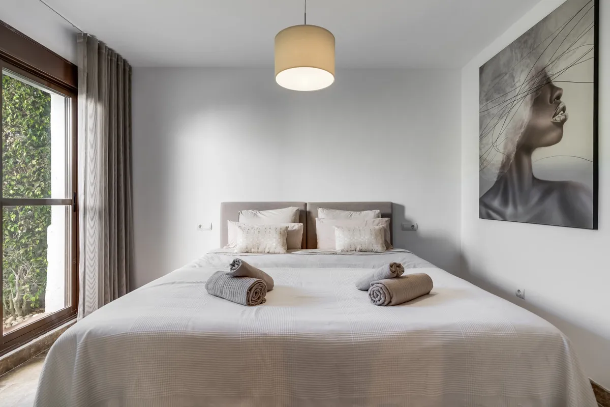 3241c173-e0a6-4deb-9275-d92f50093797