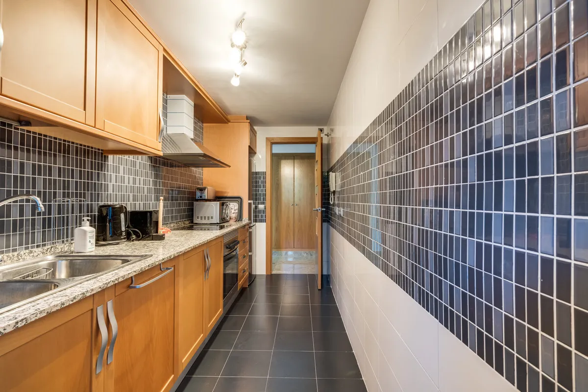 9e52e9b7-87d2-4056-9d1f-1b8f5dca264e