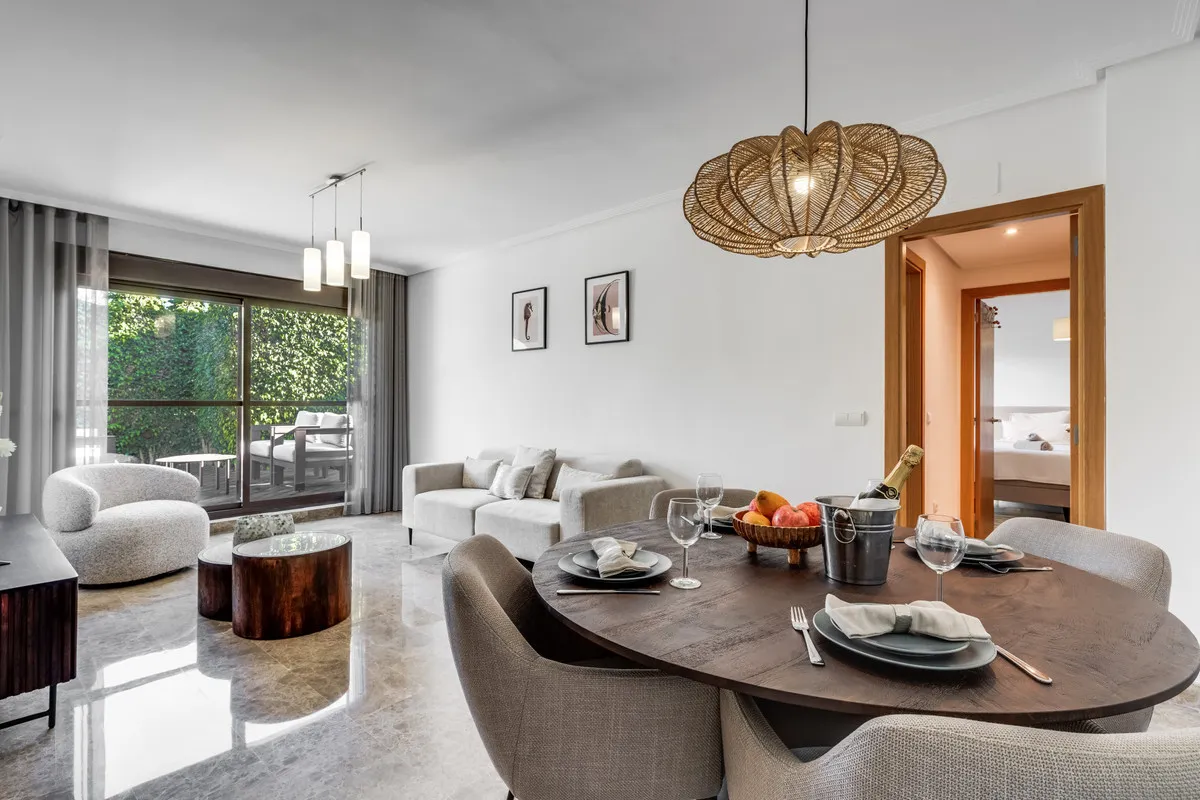 ce0b8274-f961-4f46-8aac-9090eff8ff4a