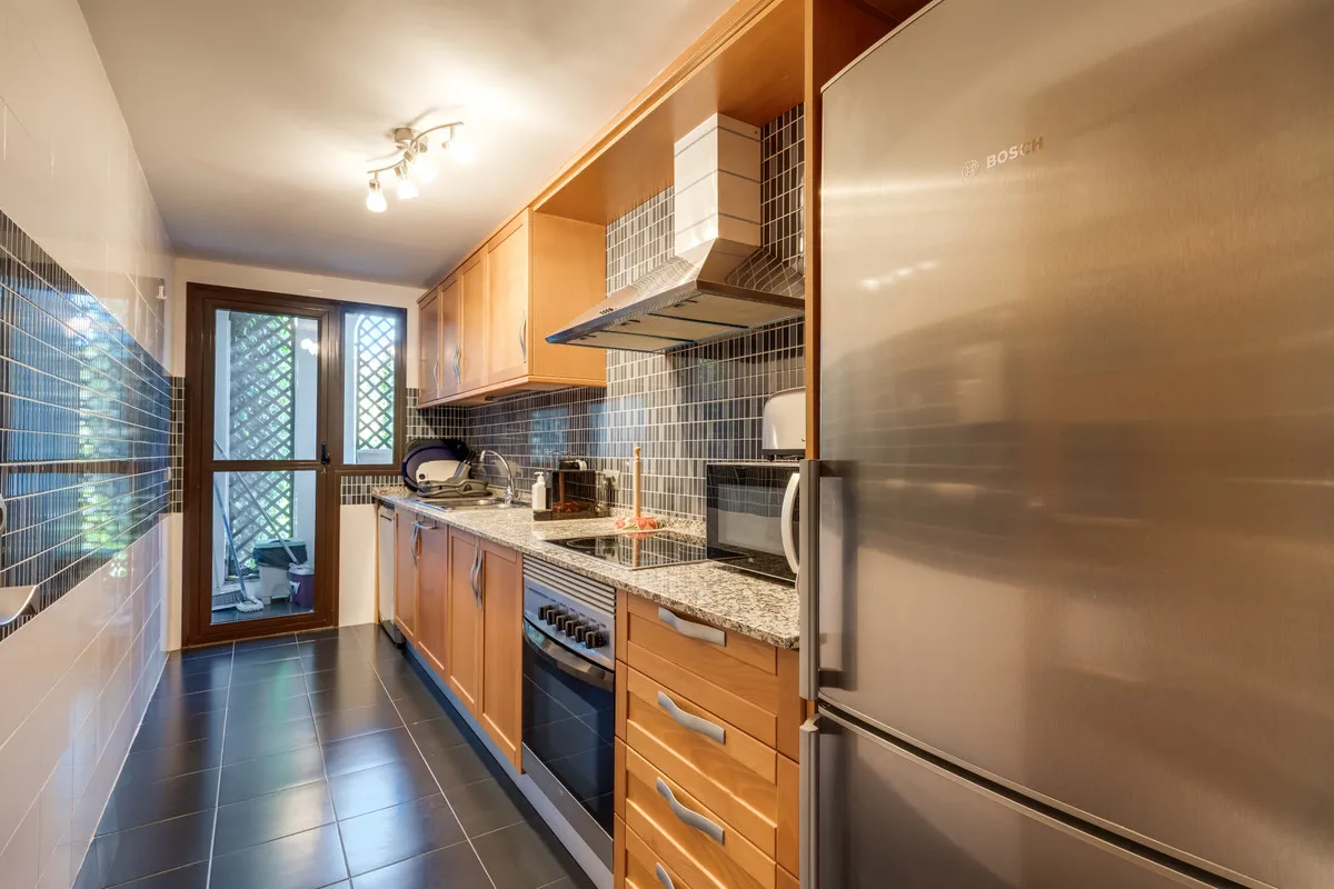 e9997306-95ee-4138-8728-855f9b4158ff