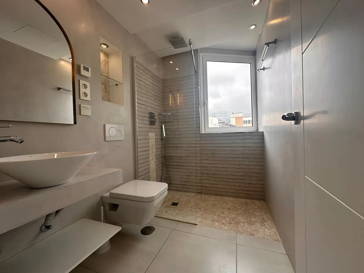 763adb02-c530-4bea-8012-f4825688b0ab