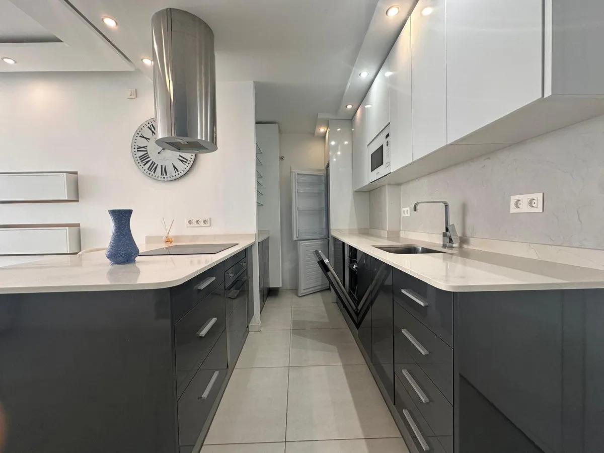 82b92ce0-ac33-4ec3-8a36-94c9ec544a95