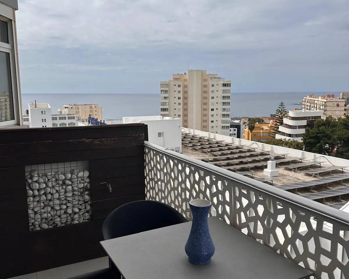 d0a53ef5-2908-4fa2-9c04-da7615cf7c97