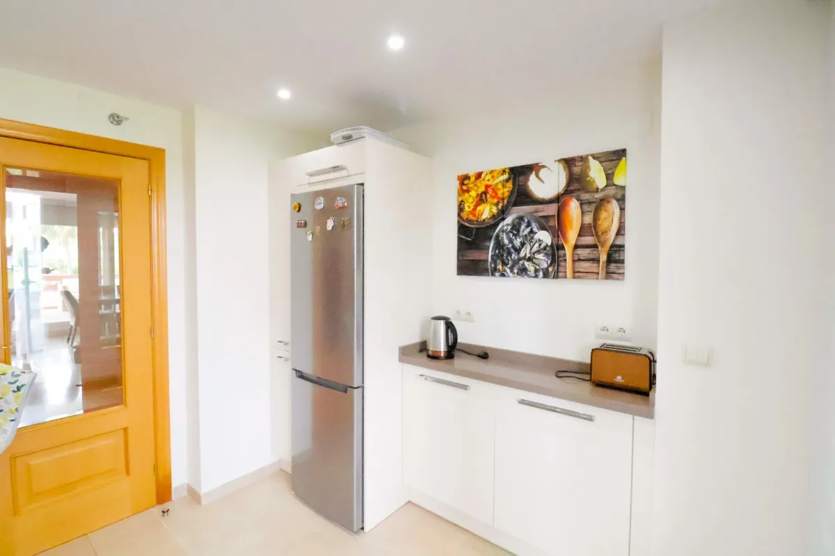 e239de48-0cc8-46e9-909c-b6e87e304a23