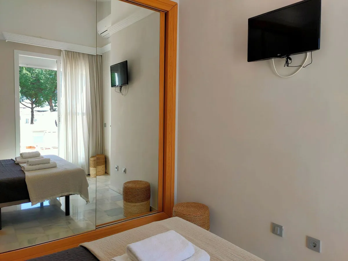 73c274c2-9bf7-44bd-8f8c-3b16162b8cd3