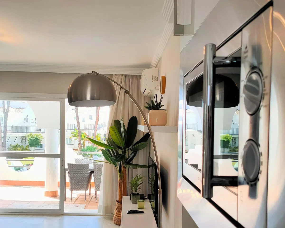 b83c0939-bf3c-46b2-9041-eb0b5e3e4769