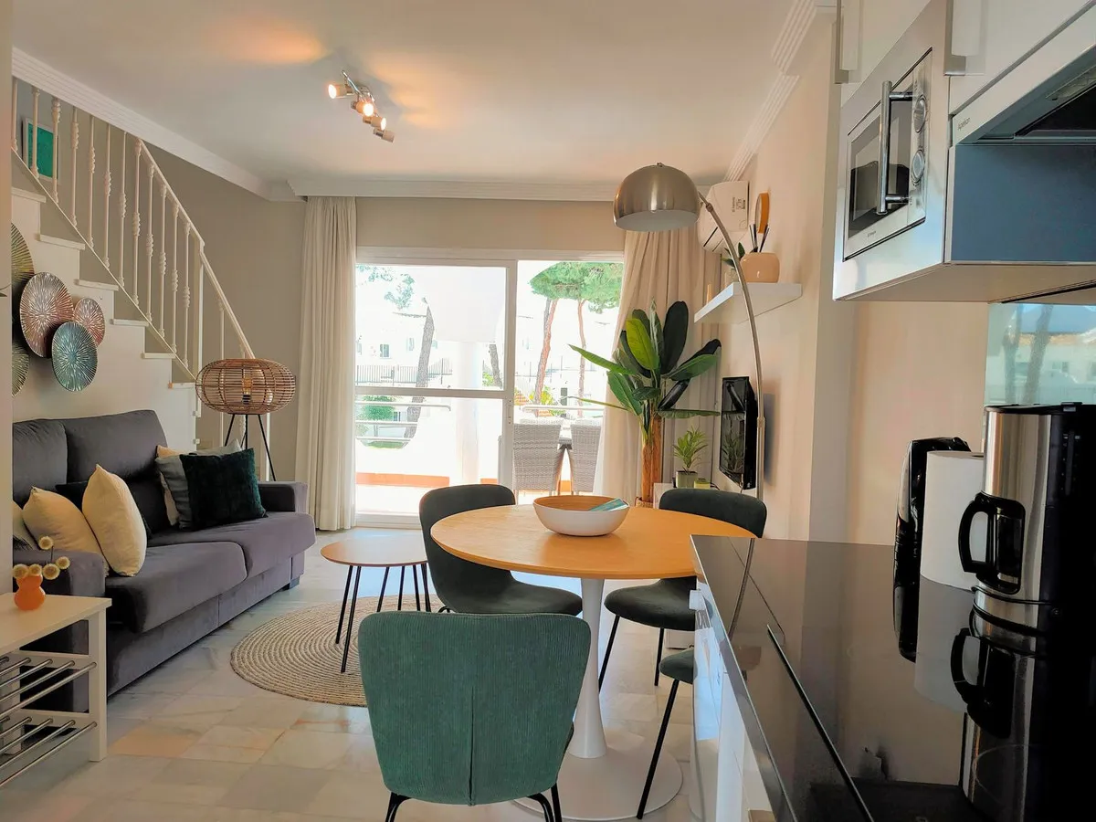 fcb7b27c-9a65-4b08-a94c-7e0bf19bd157