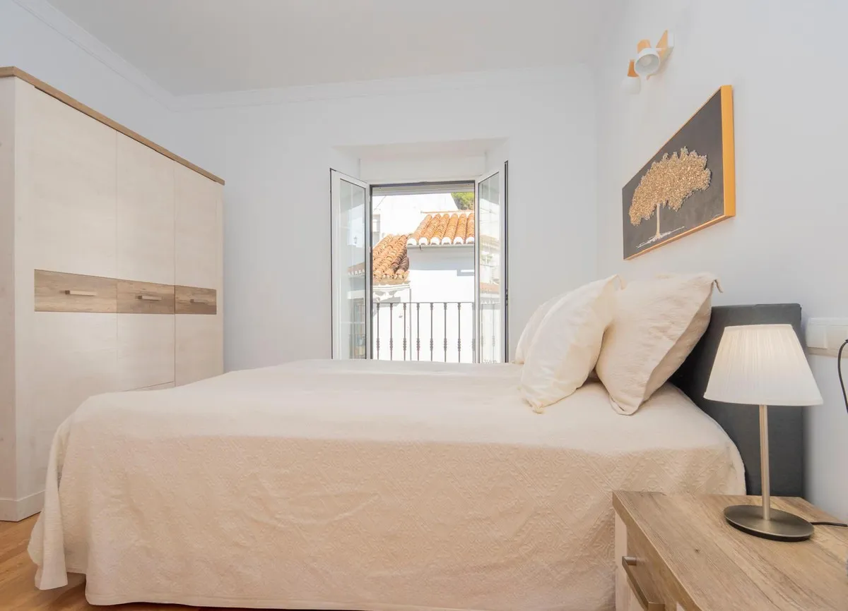 0d4b67f4-404c-4eba-ab5b-0acb4347a6ad