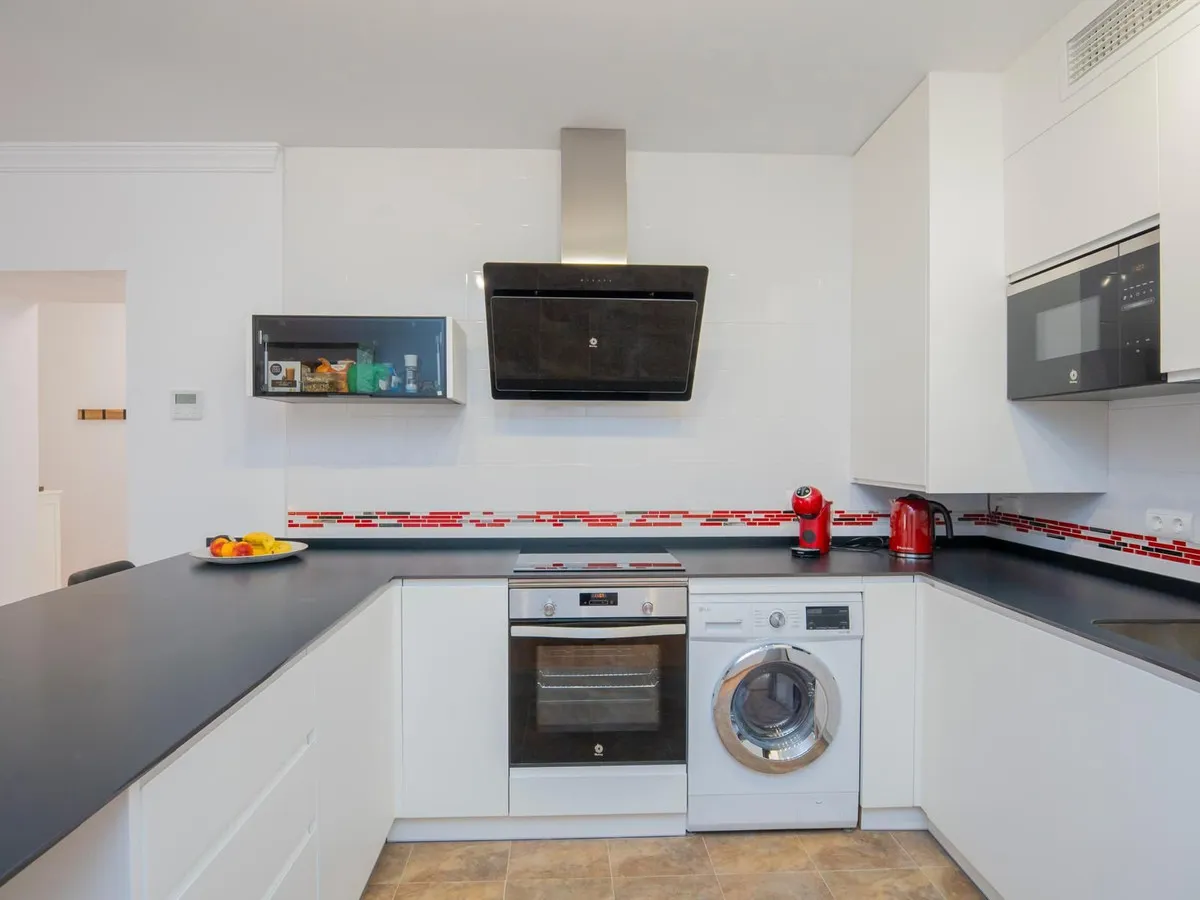 40edfd0c-0954-41c2-bddc-3bb40f26cea6